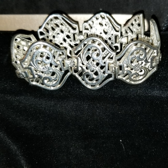 Silvertone Bracelet 7" - Picture 1 of 7